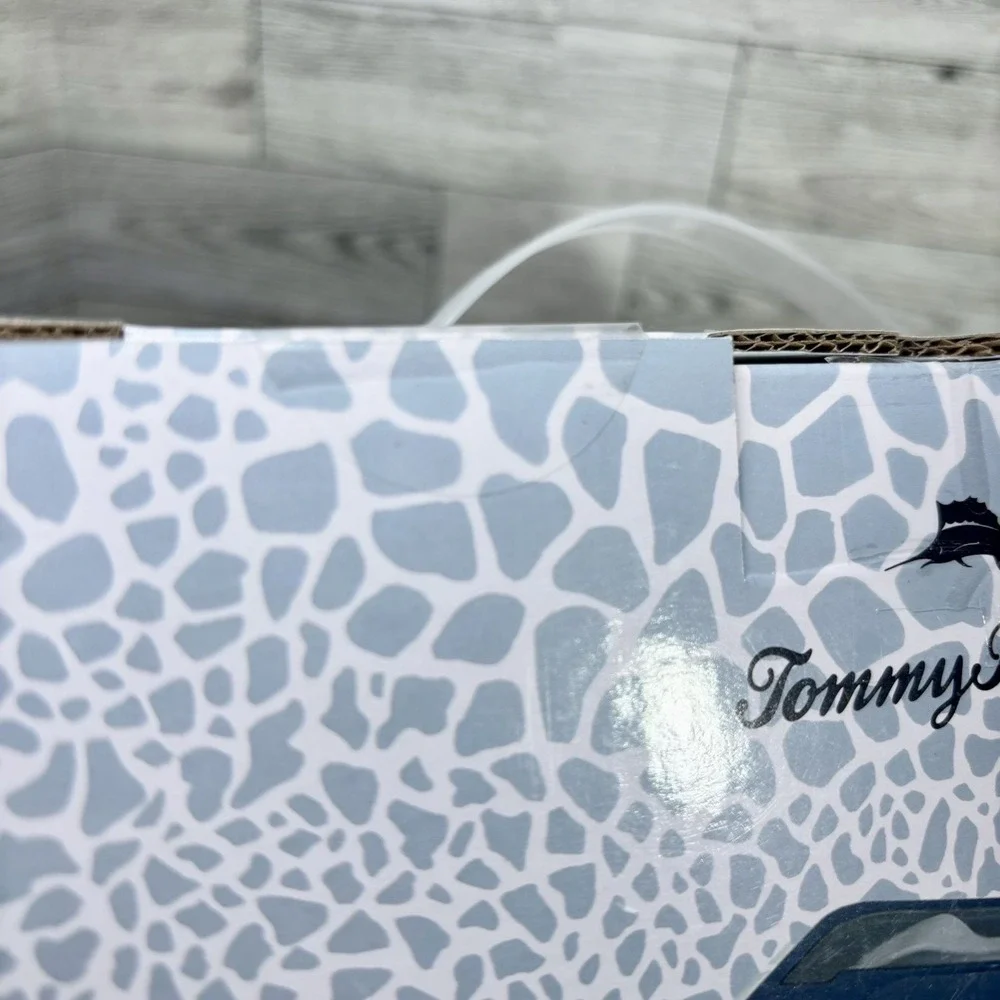 NIB Tommy Bahama Bento‎ Box/Lunch Box w/Handle, 3 Tier, Leak-proof, Plastic